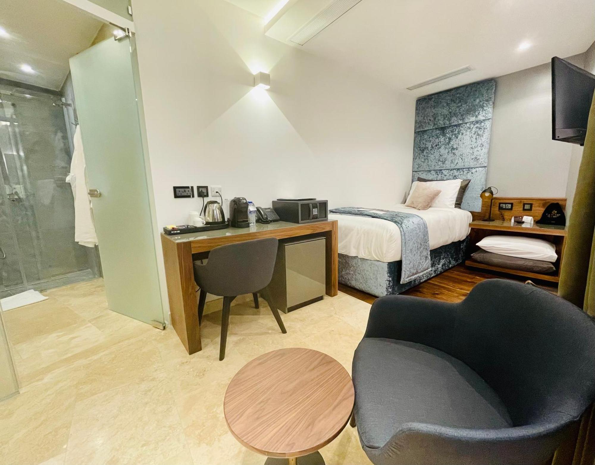 Single Room,1154568183:JPEG