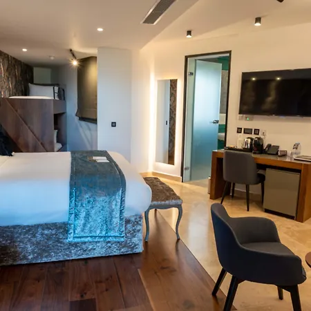 The Village Boutique And Spa-3